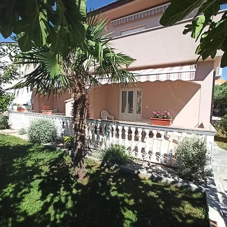 Apartment Vesna *