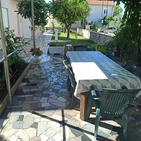 Apartment Vesna Krk Town
